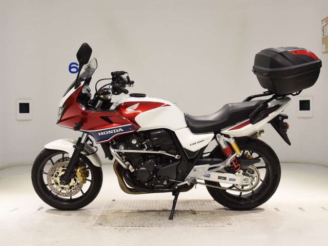 Honda CB400SFV-4 BOLDORABS