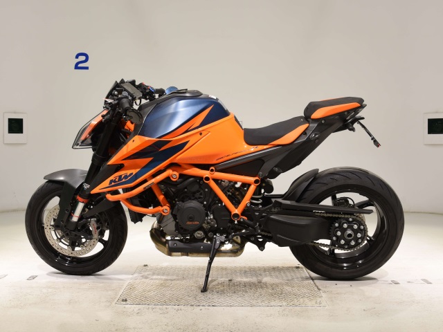 KTM KTM 1290 SUPER DUKE R