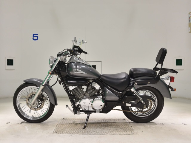Suzuki INTRUDER 250
