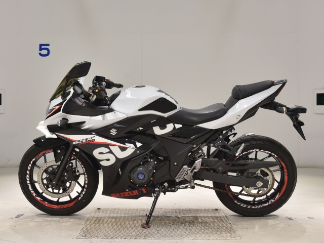 Suzuki GSX250R