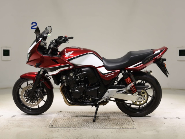 Honda CB400SFV-4 BOLDORABS