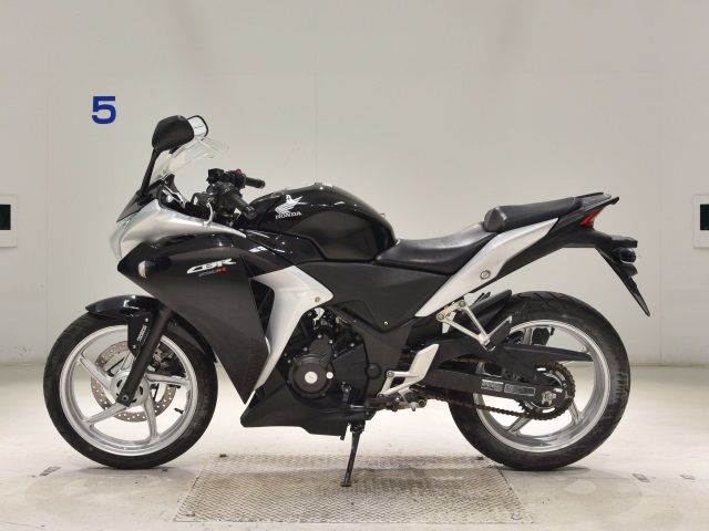 Honda CBR250R ABS