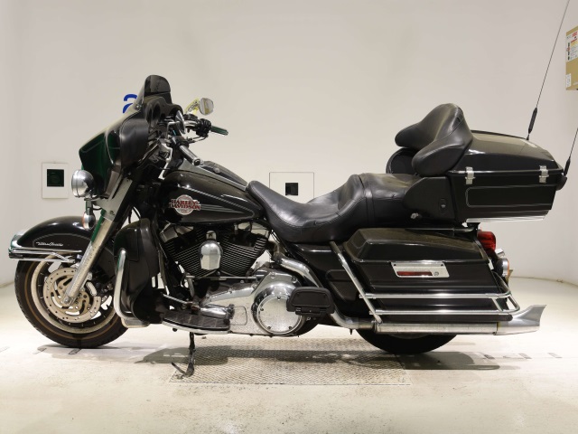 Harley-Davidson HARLEY FLHTCU1580