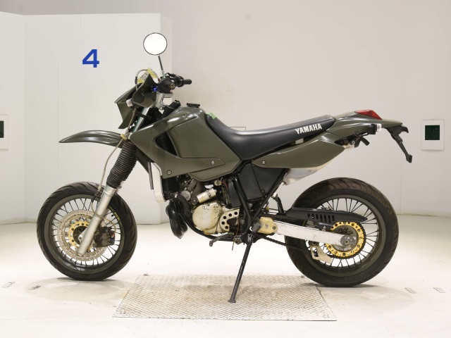 Yamaha LANZA DT230