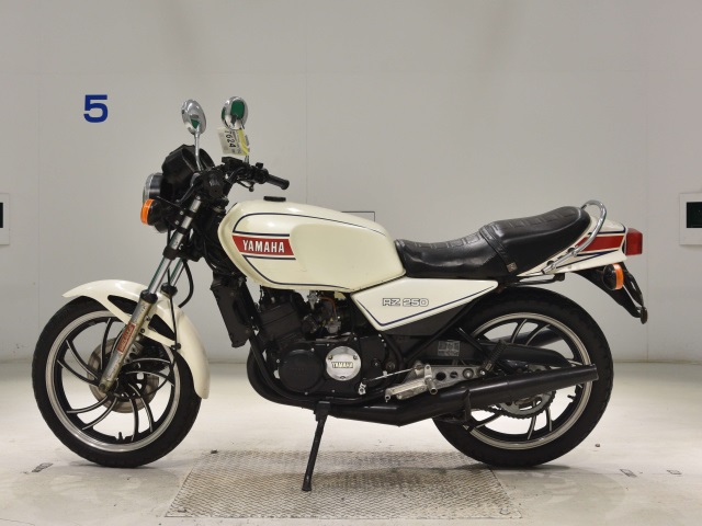 Yamaha RZ250