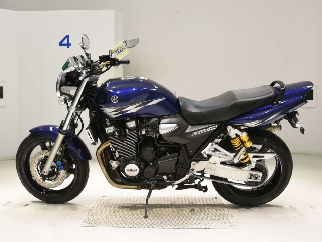 Yamaha XJR1300-2