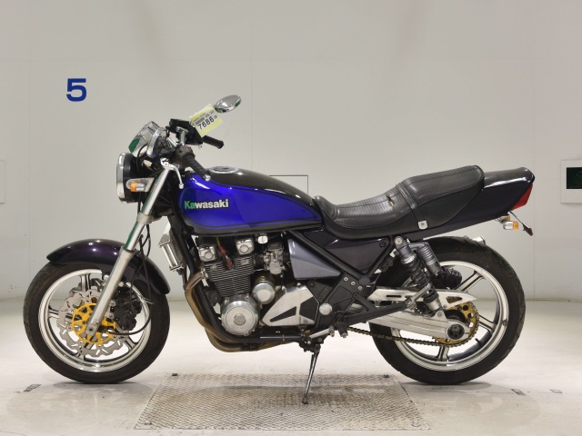 Kawasaki ZEPHYR400
