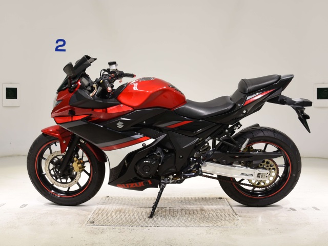 Suzuki GSX250R