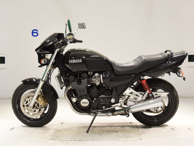 Yamaha XJR1200