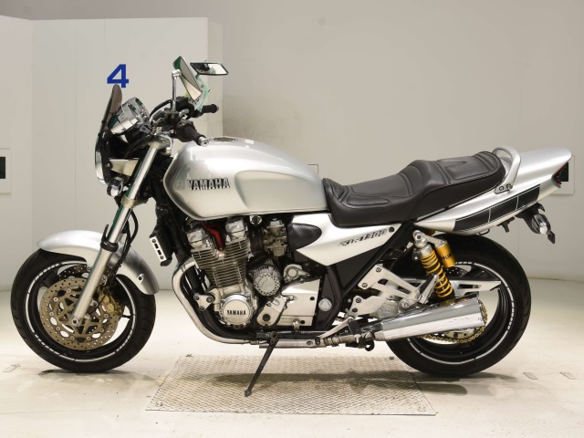 Yamaha XJR1300