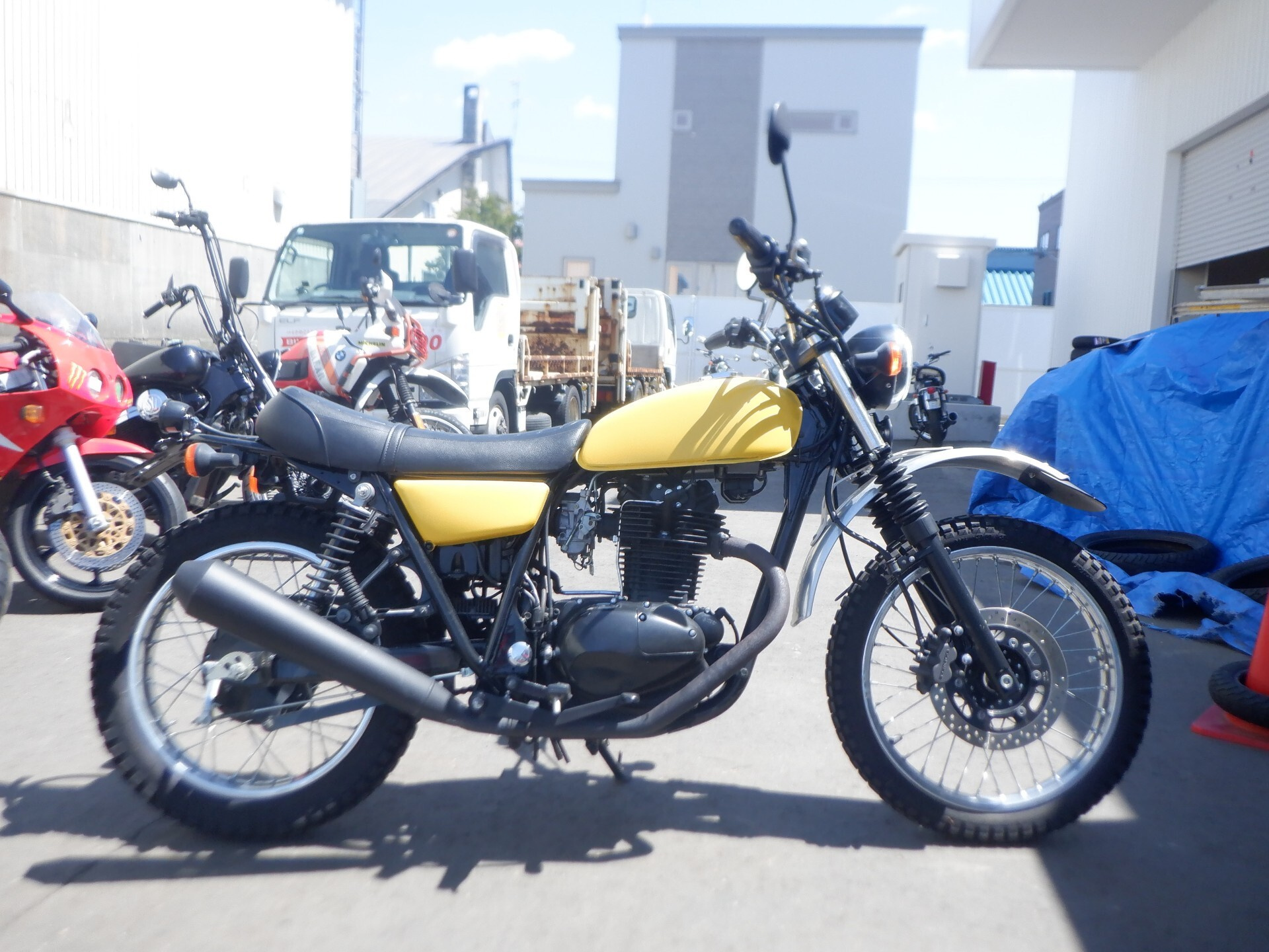 Kawasaki 250TR
