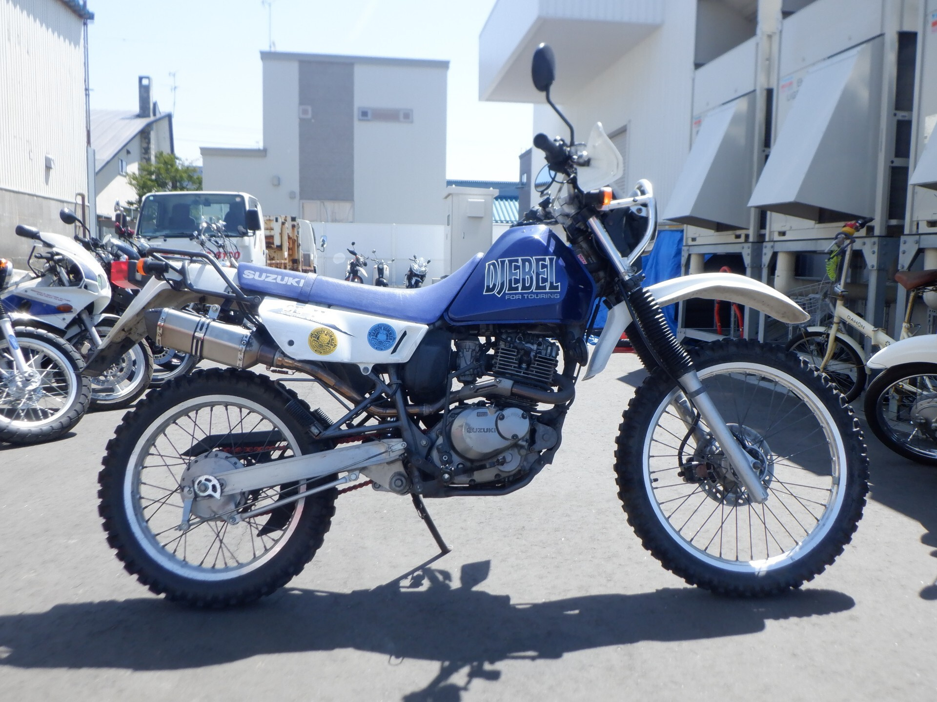 Suzuki DJEBEL200