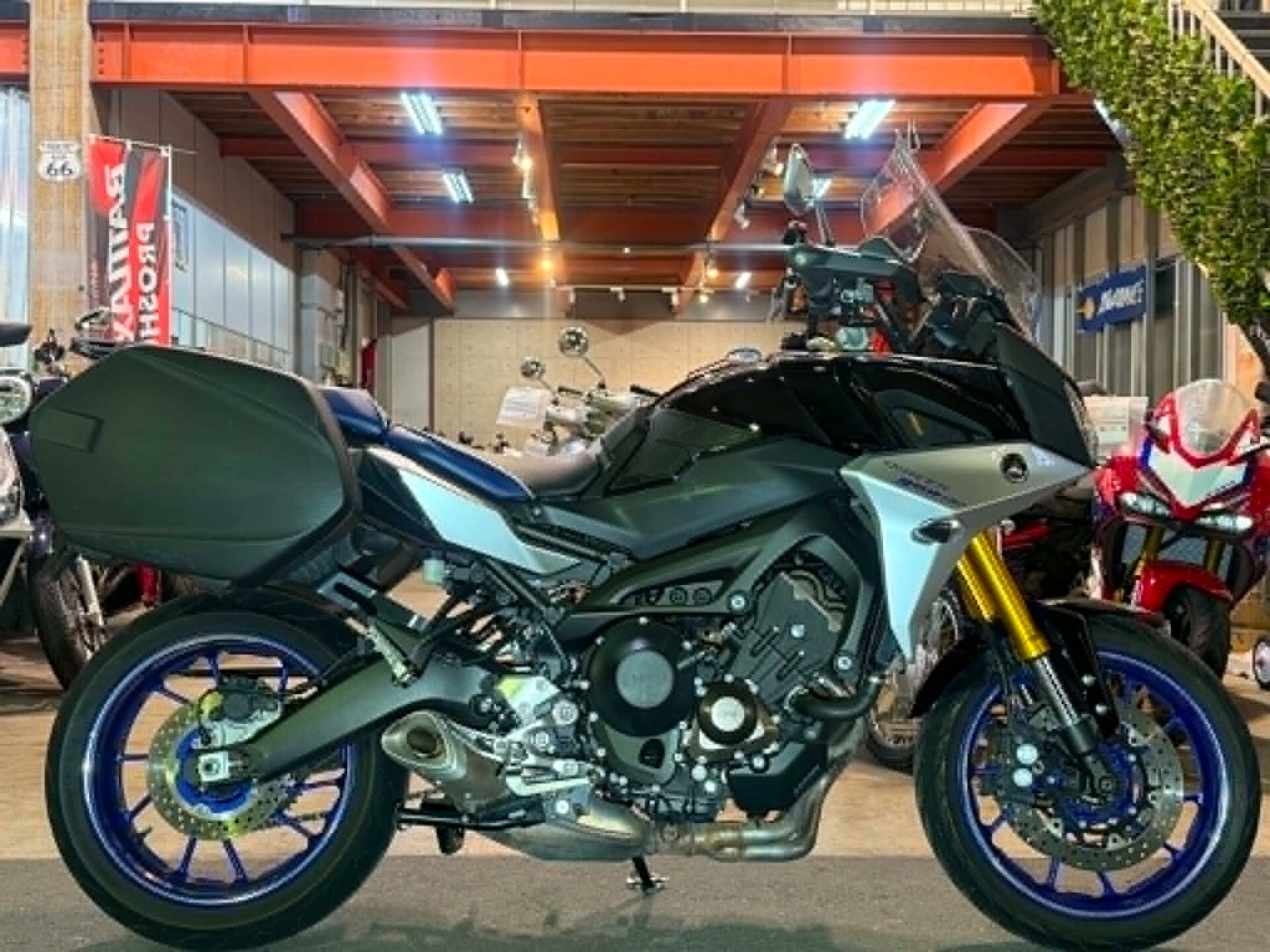 OTHER TRACER 900GT