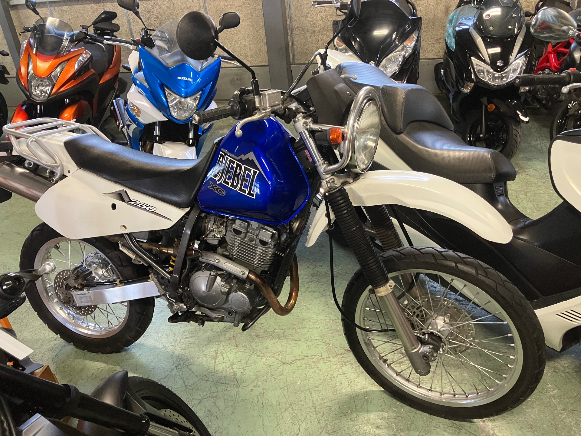 Suzuki DJEBEL250XC