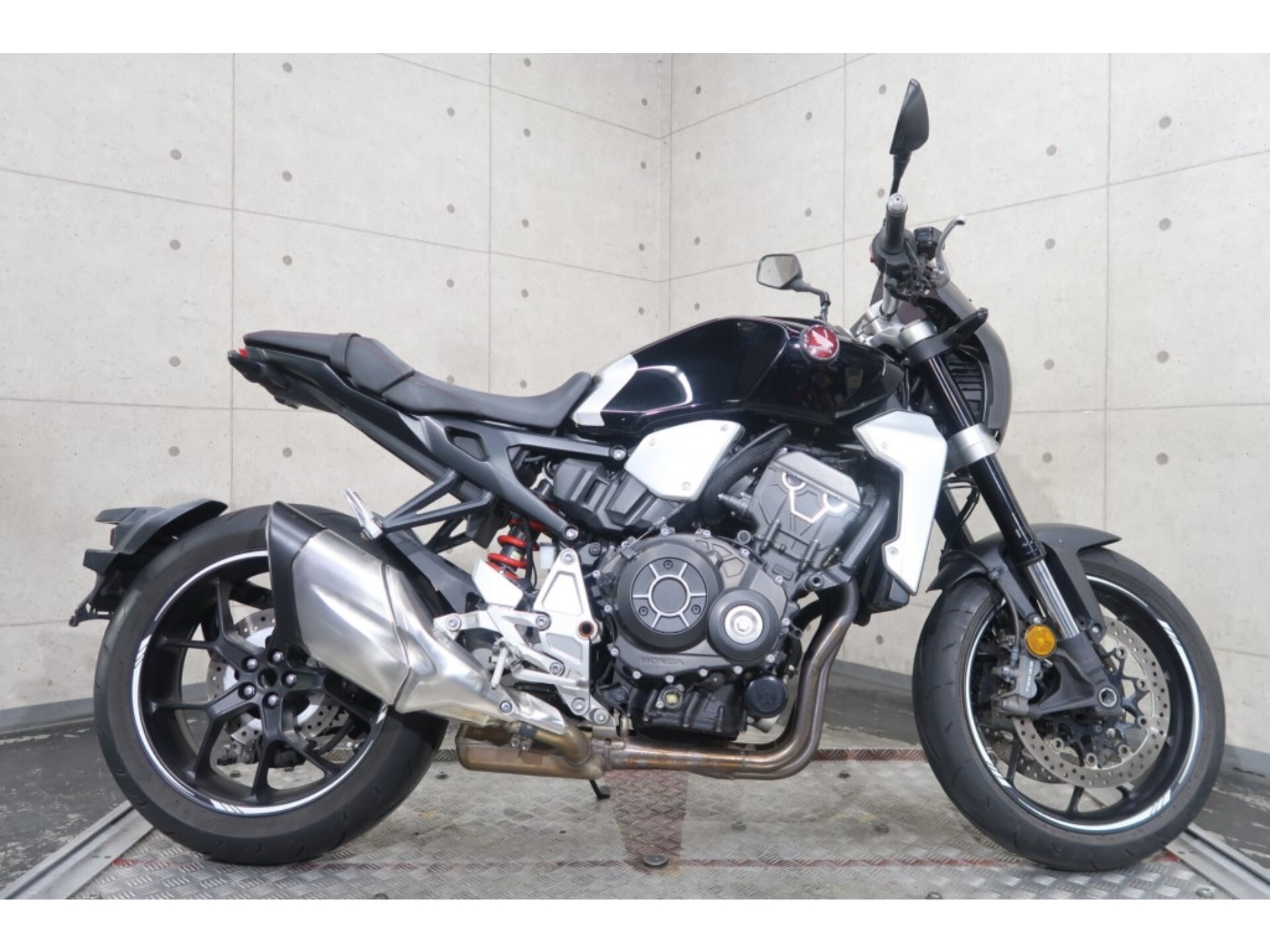 Honda CB1000R