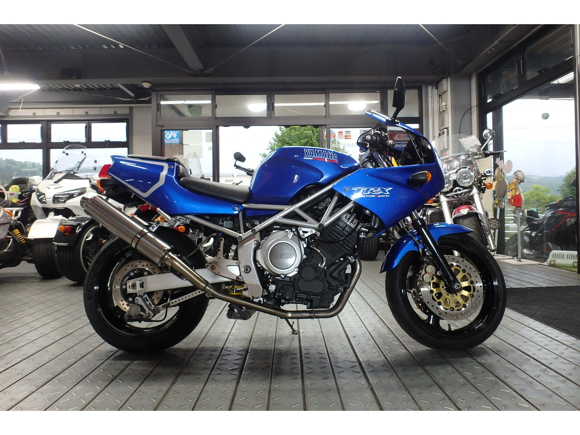 Yamaha TRX850