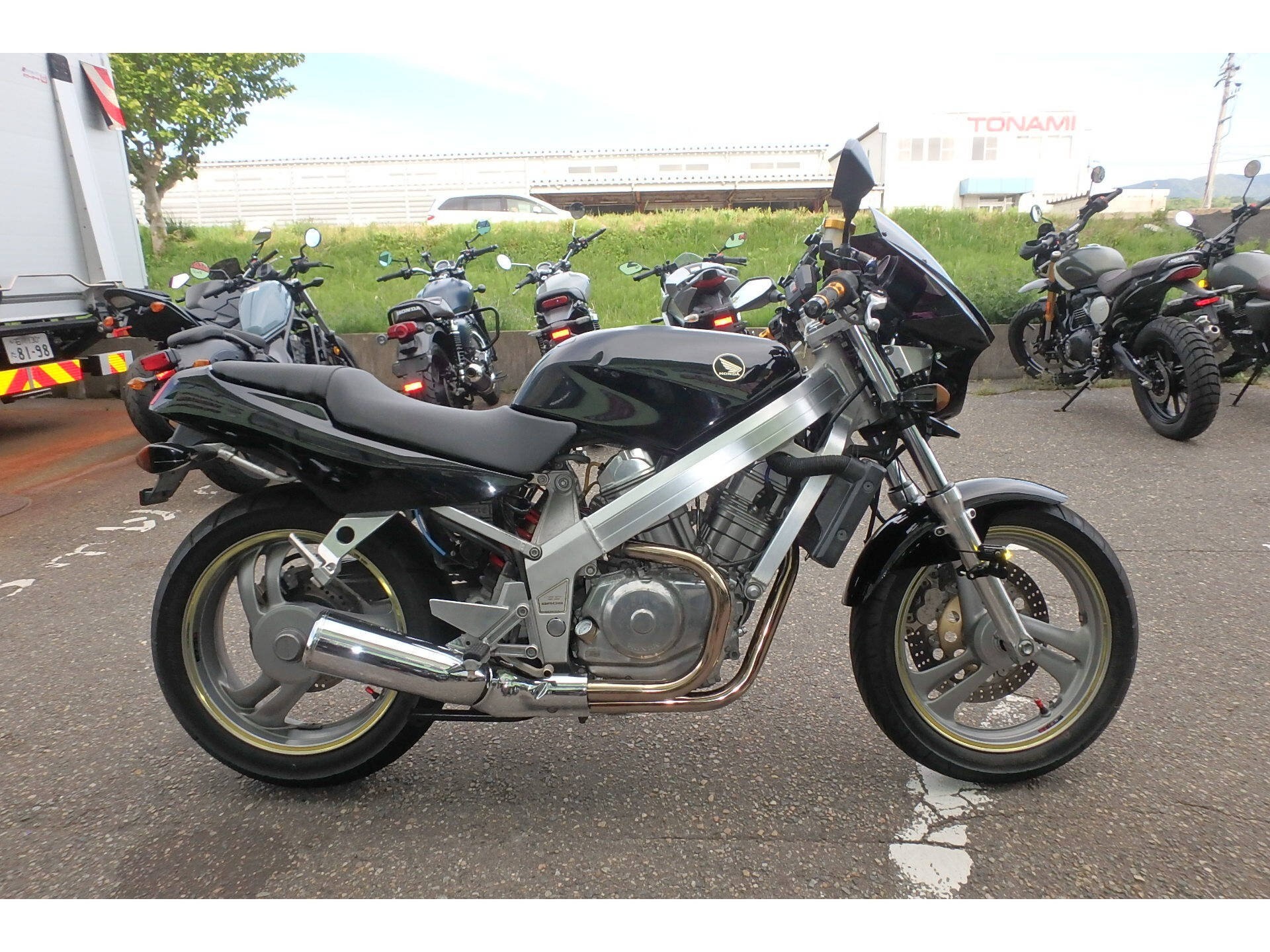 Honda BROS 400
