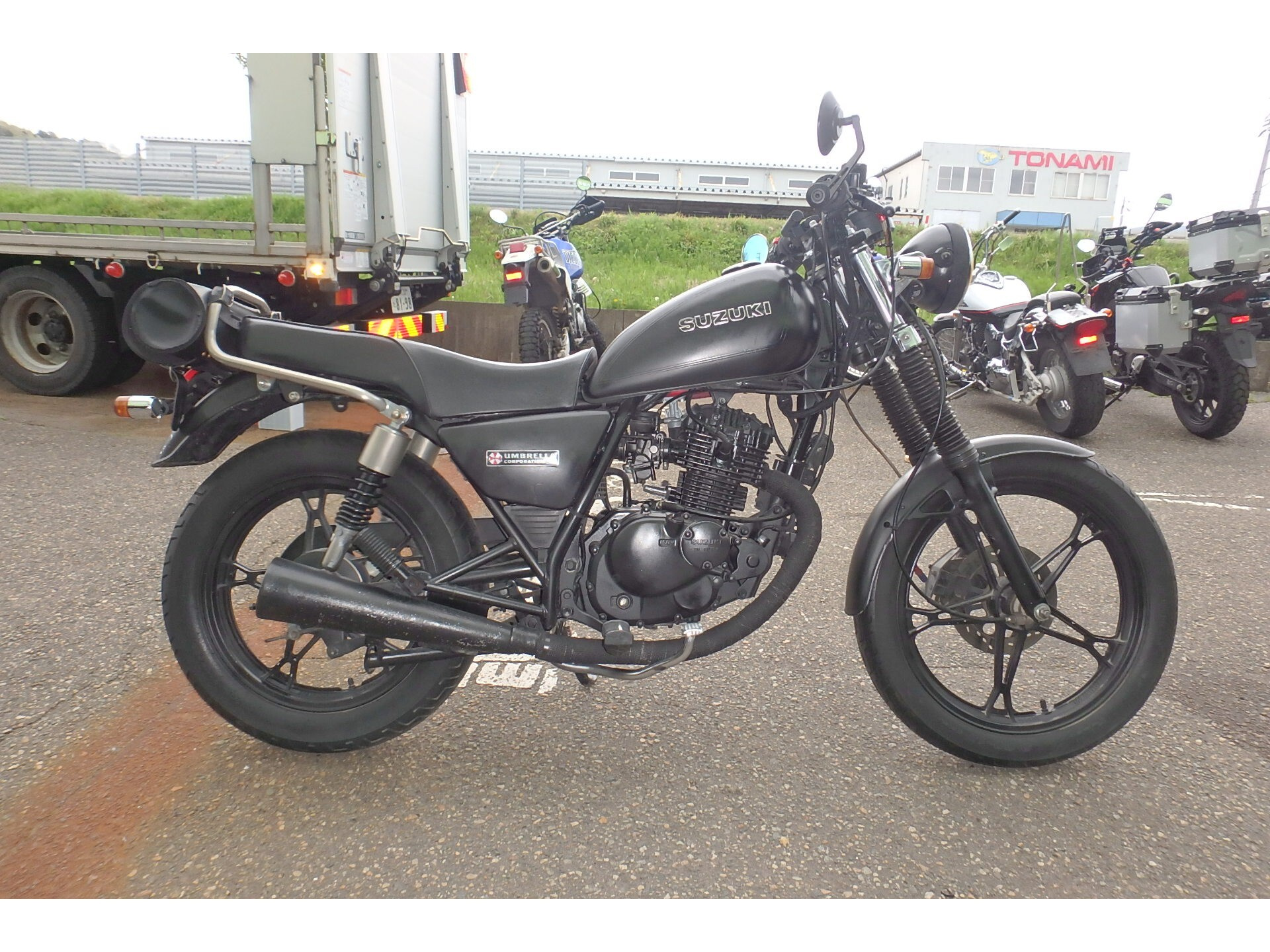 Suzuki GN125H