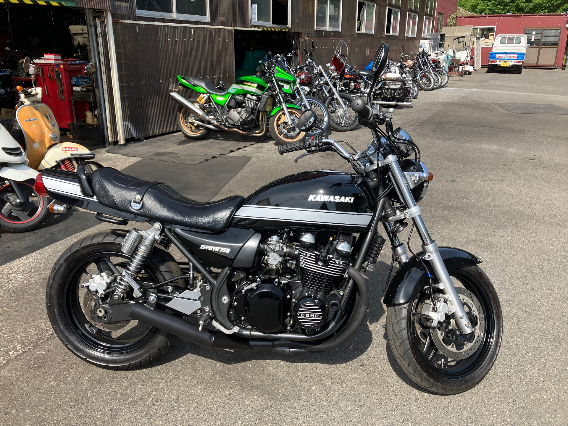 Kawasaki ZEPHYR750