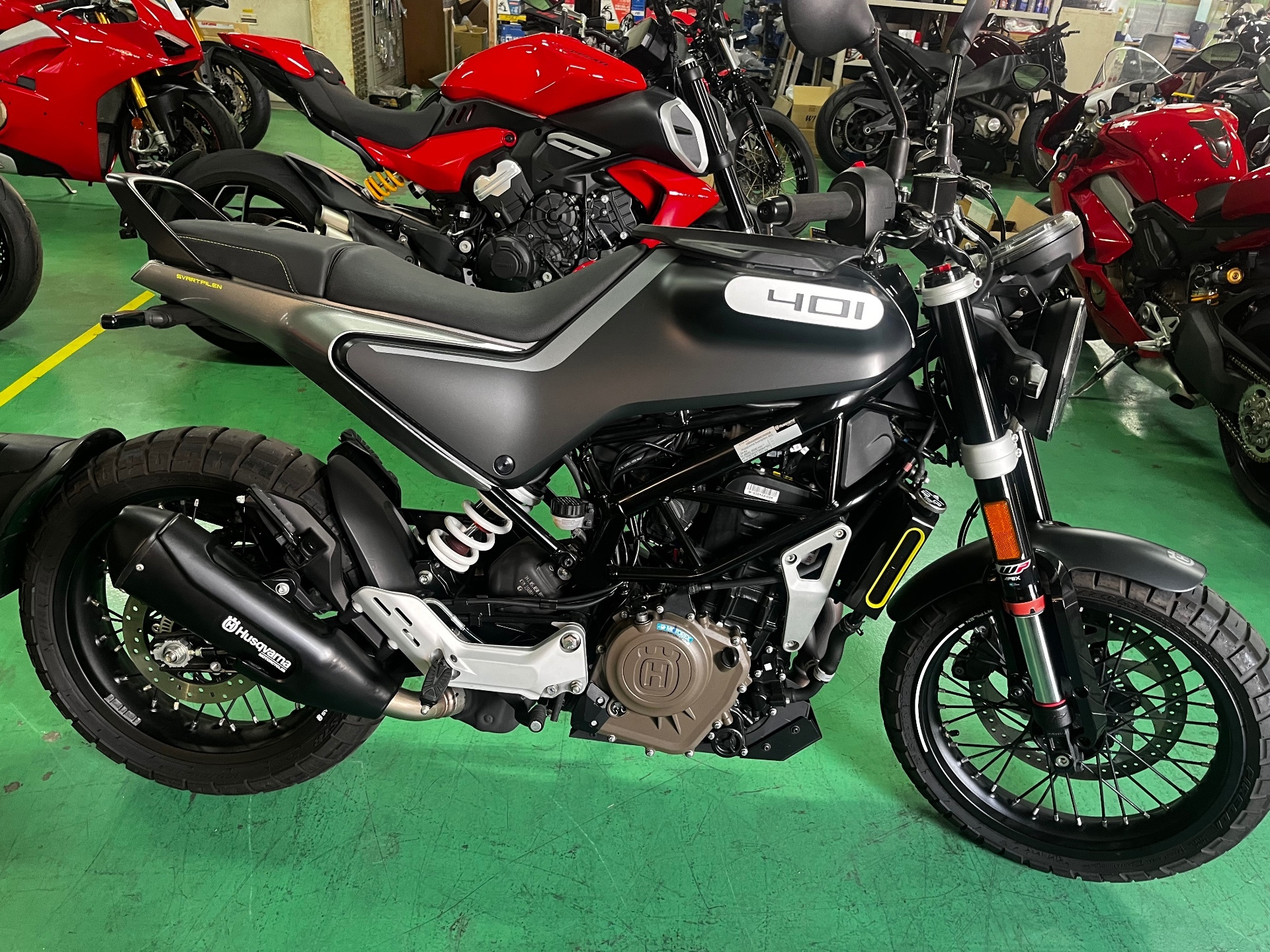 OTHER HUSQUARNA SVARTPILEN401
