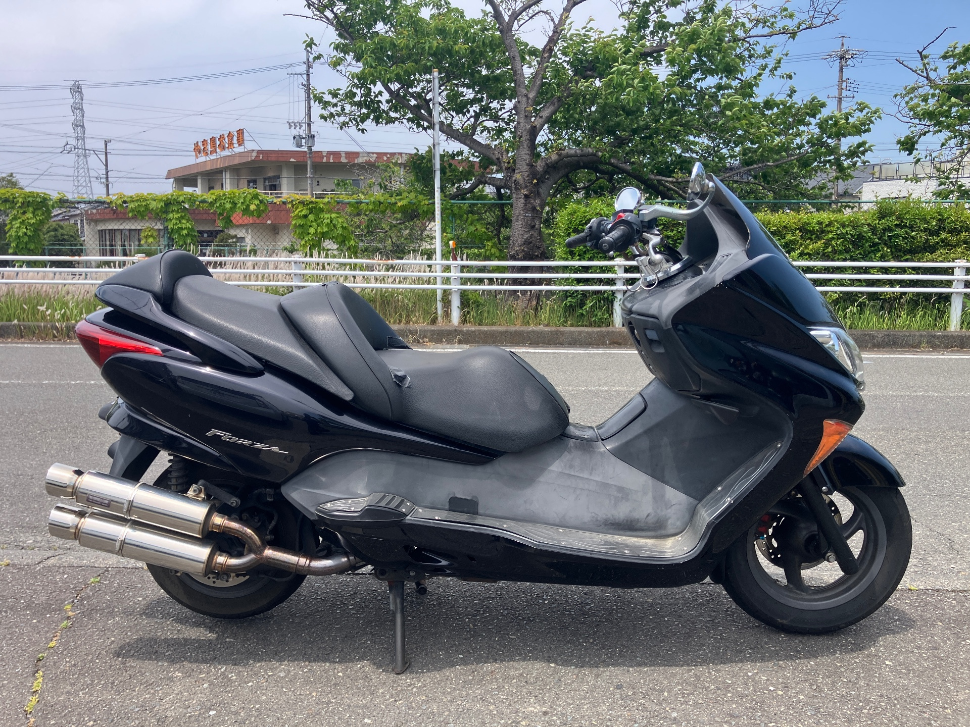 Honda FORZA