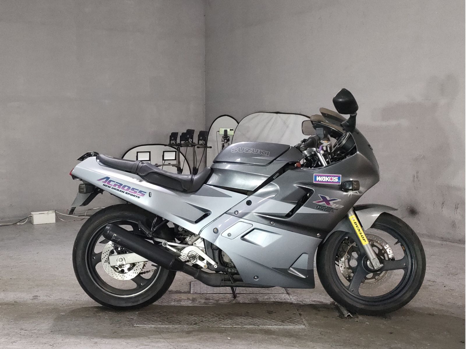 Suzuki ACROSS