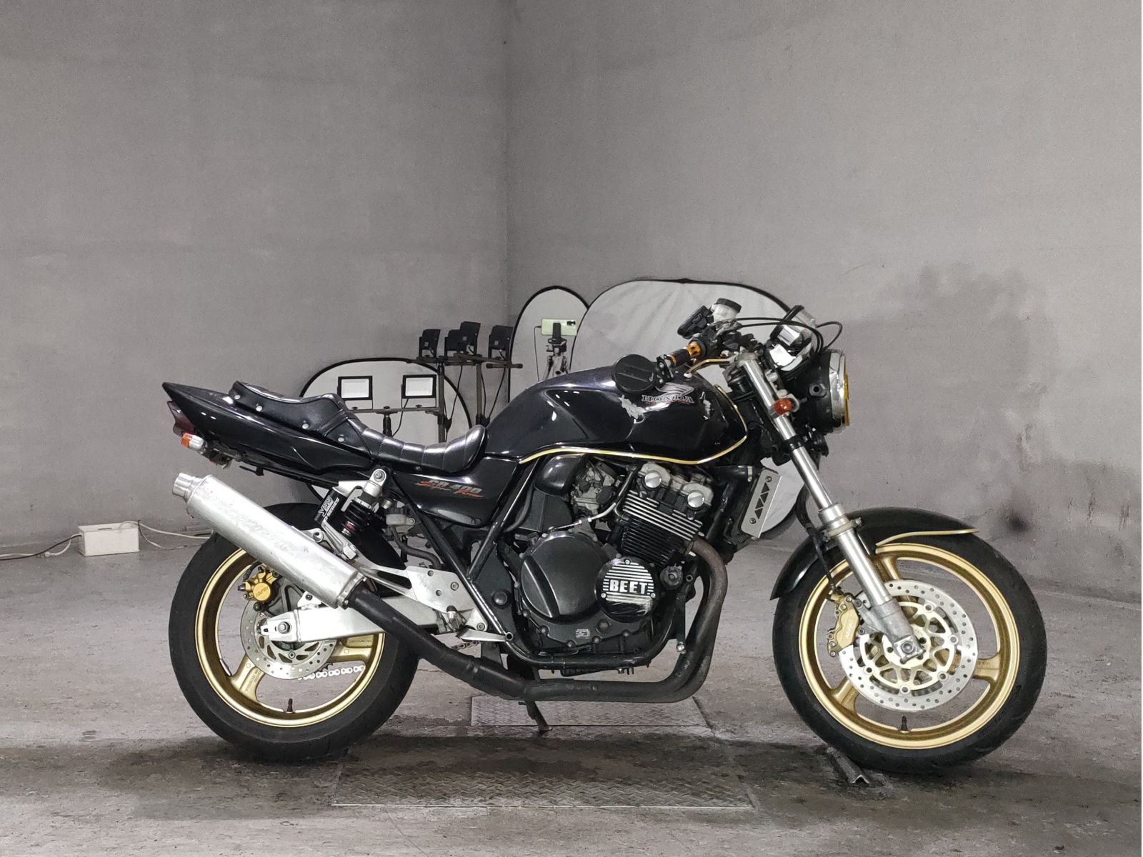 Honda CB400SFV-1
