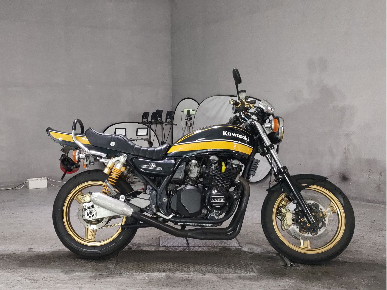 Kawasaki ZEPHYR750