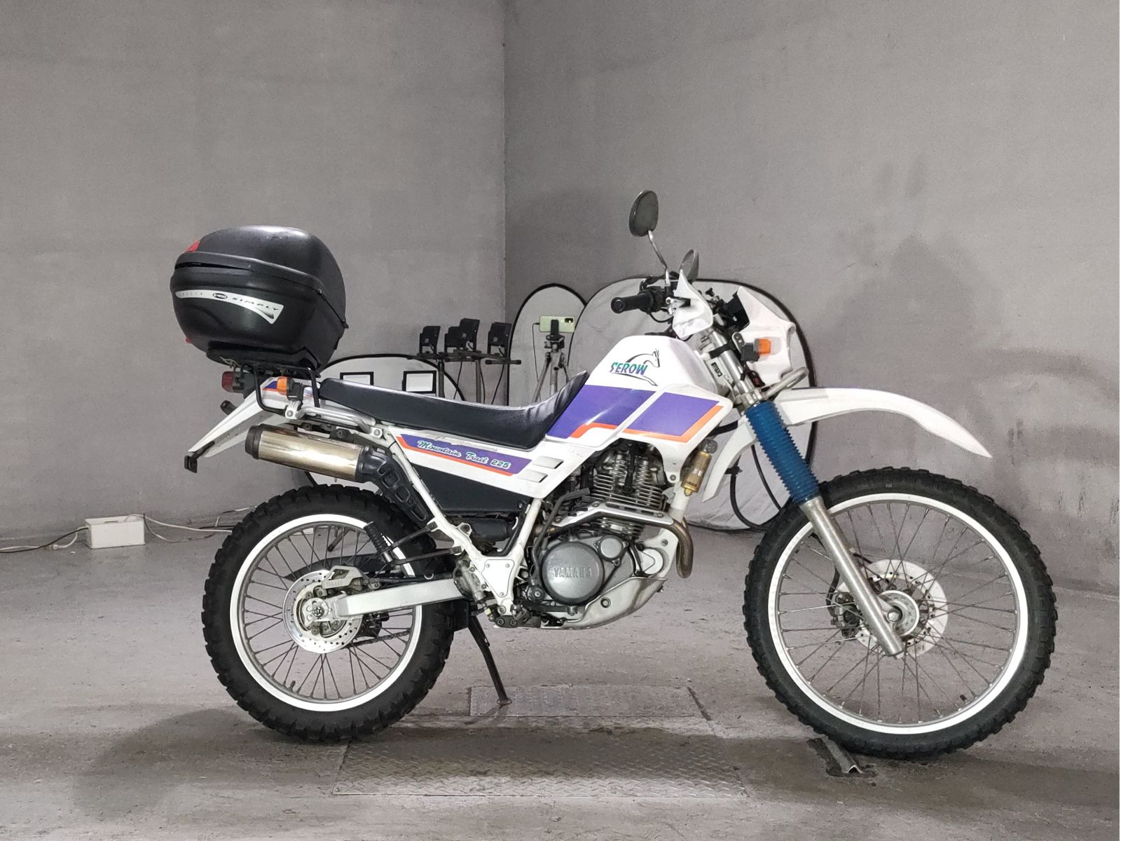 Yamaha SEROW 225W