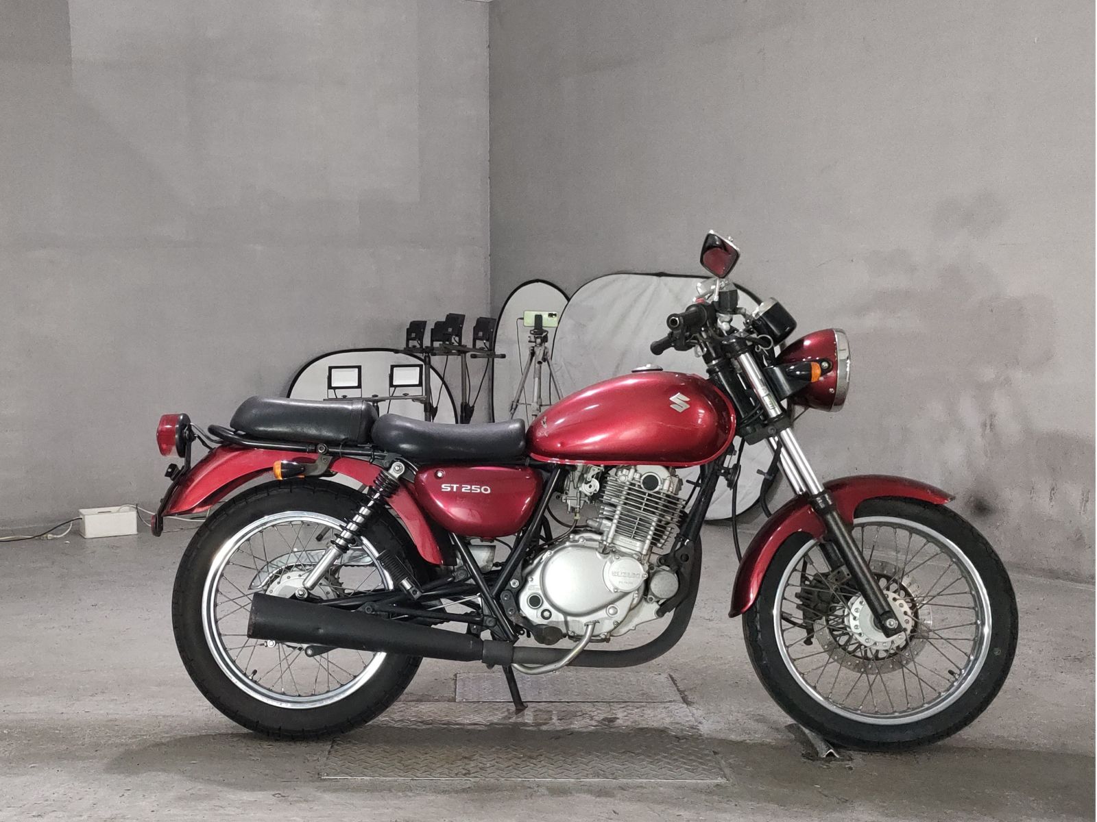 Suzuki ST250