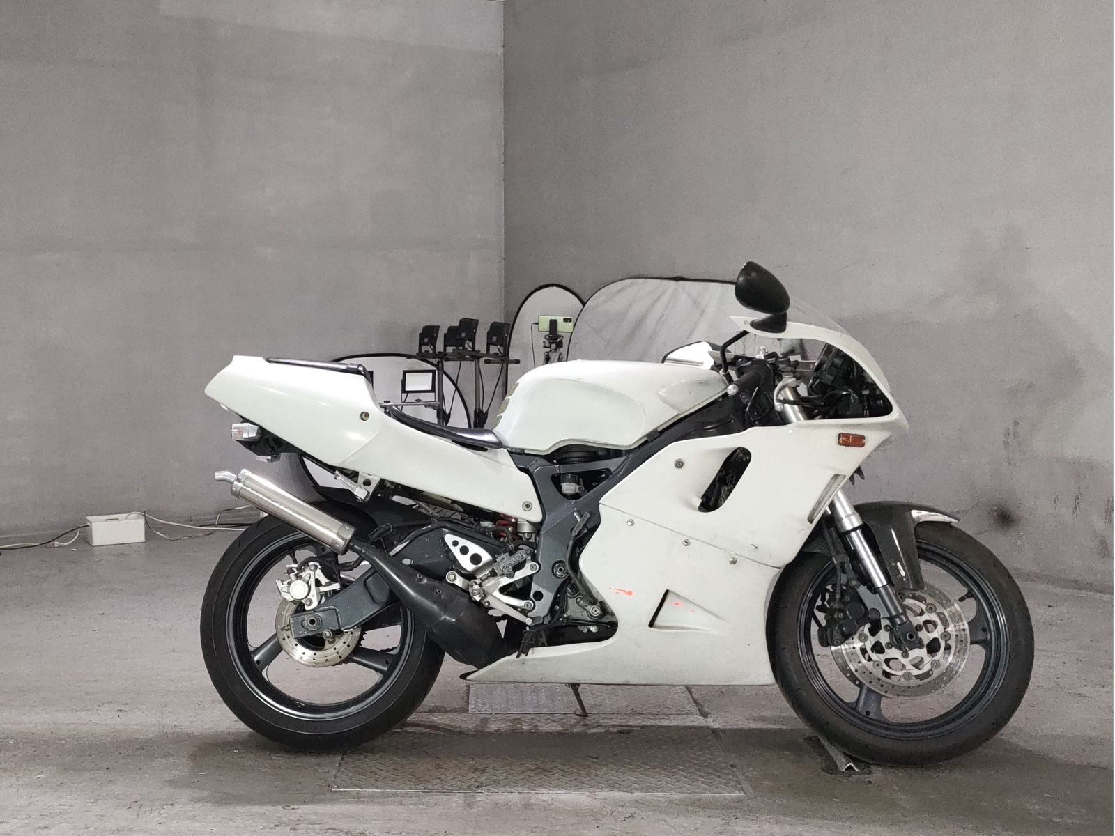 Yamaha TZR250R