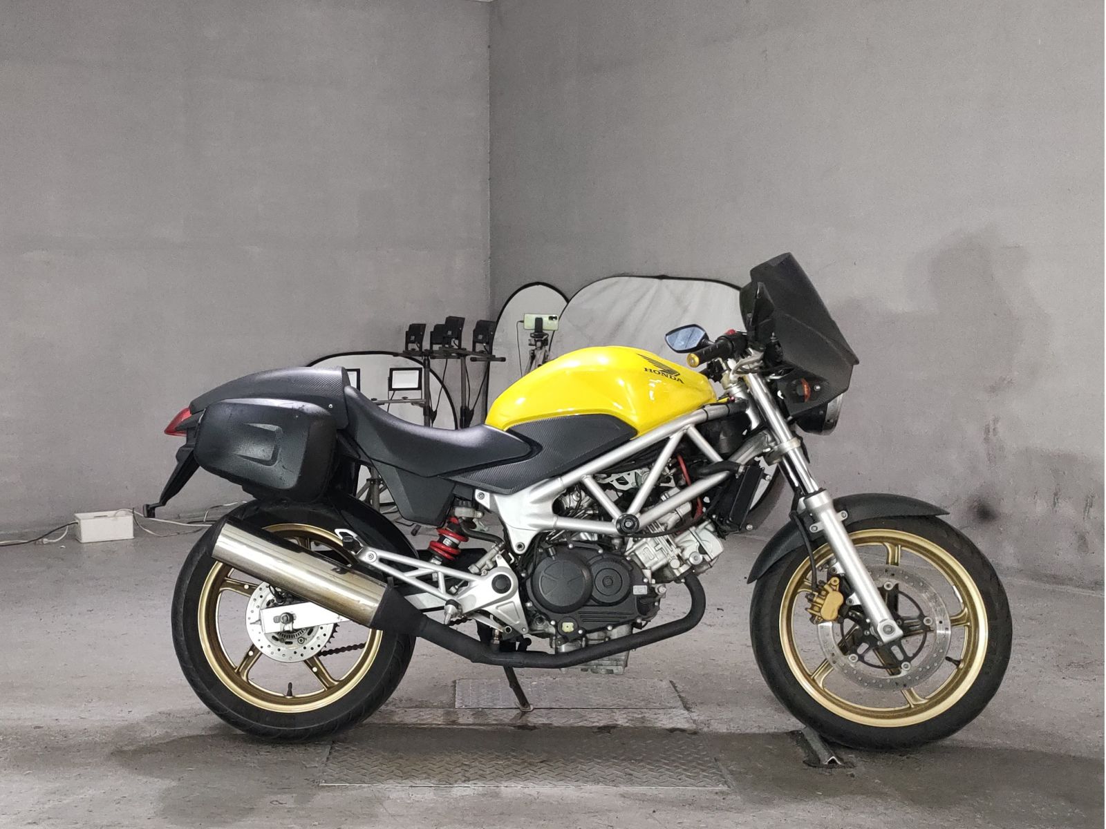 Honda VTR250