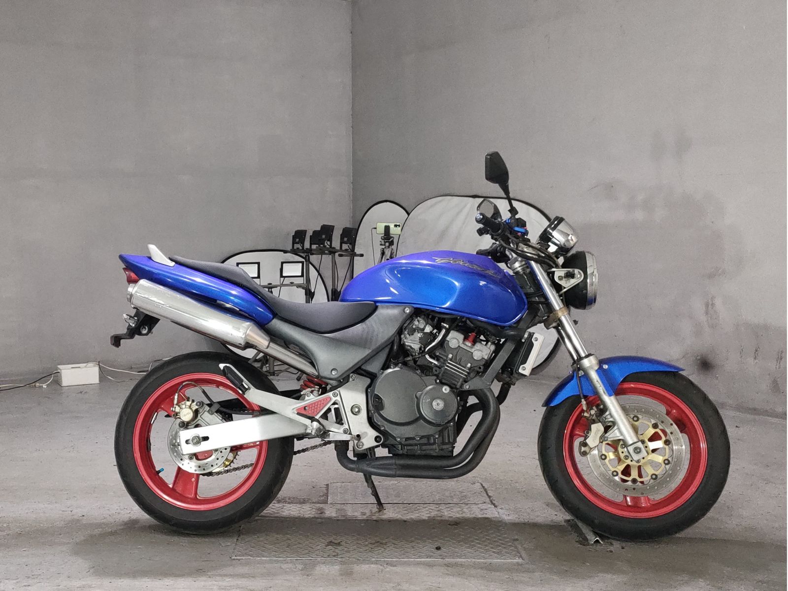 Honda HORNET250