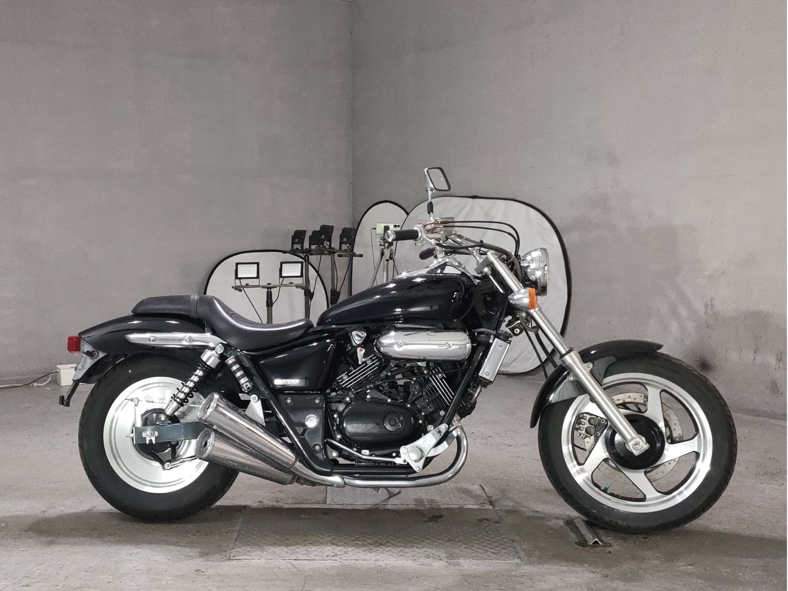 Honda MAGNA 250