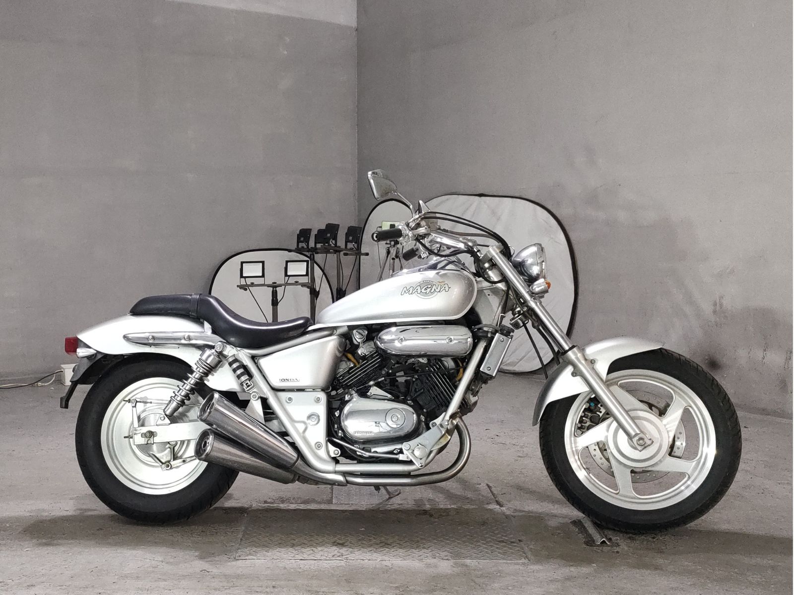 Honda MAGNA 250