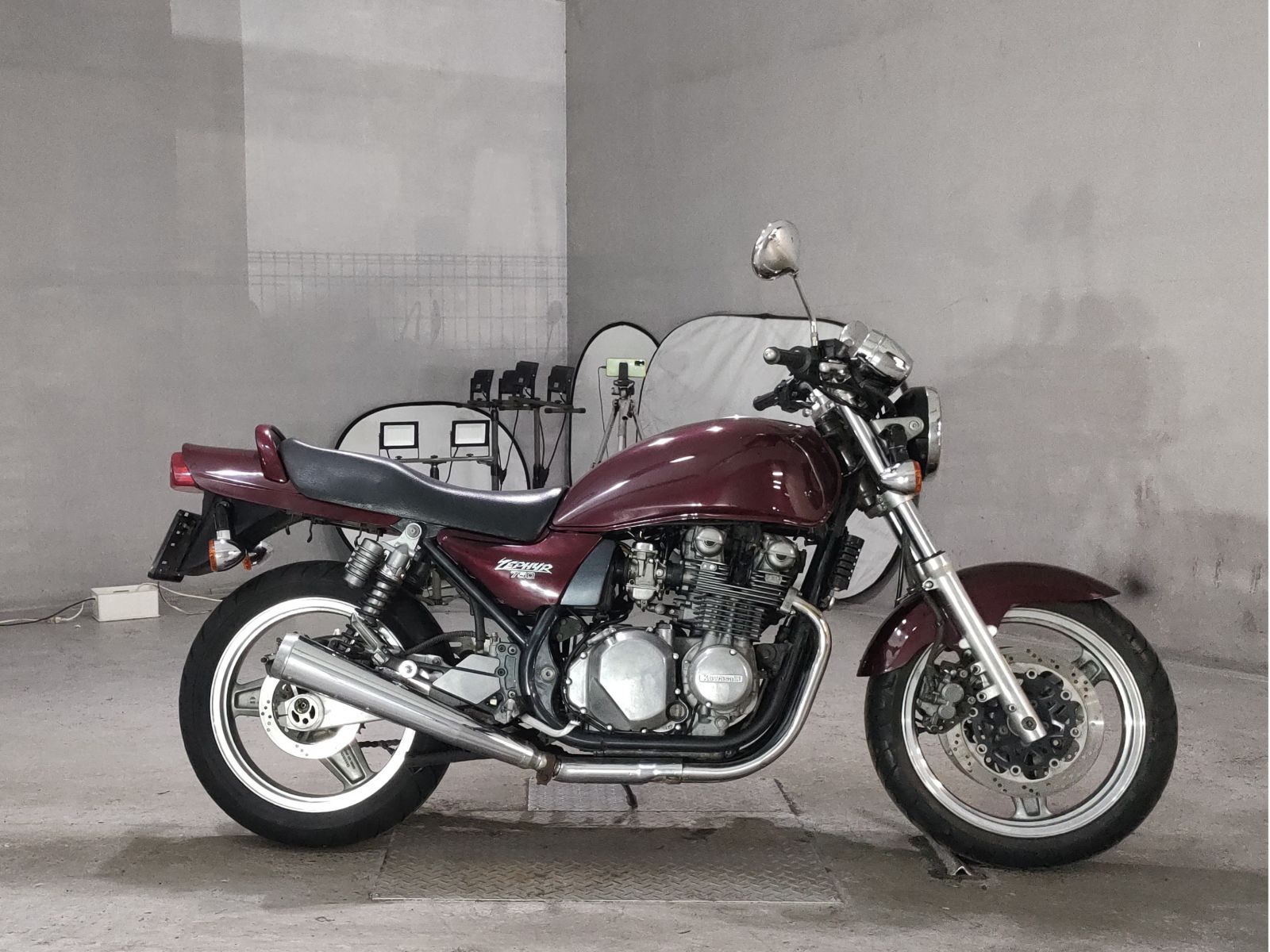 Kawasaki ZEPHYR750