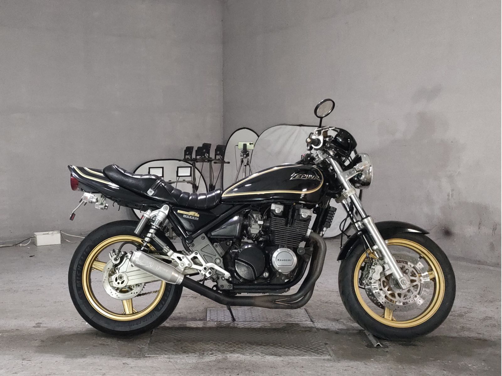 Kawasaki ZEPHYR400K