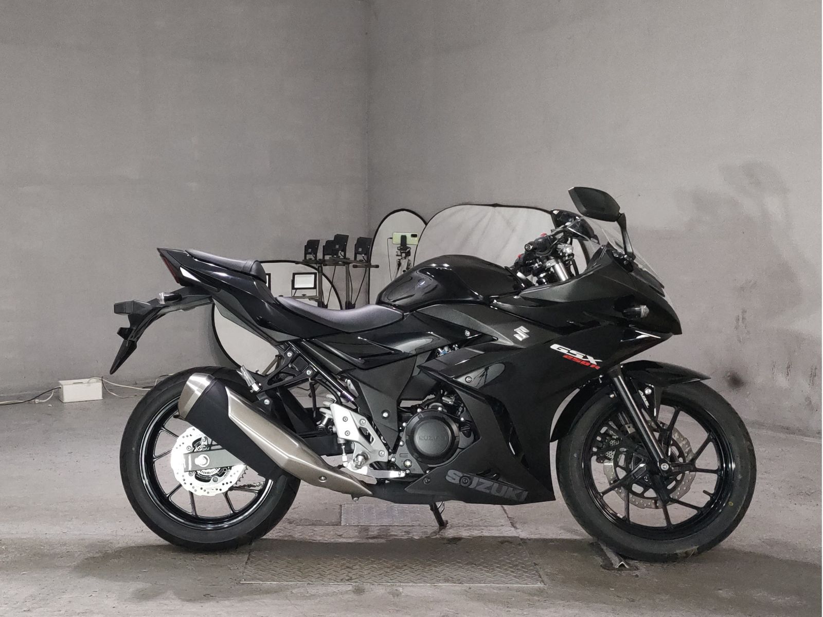 Suzuki GSX250R