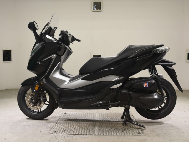 Honda FORZA
