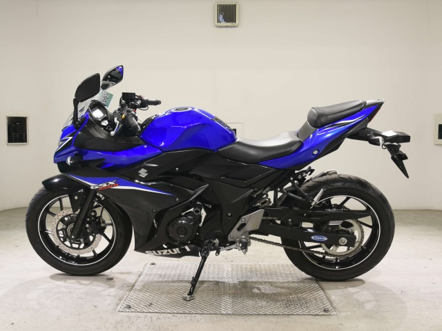 Suzuki GSX250R