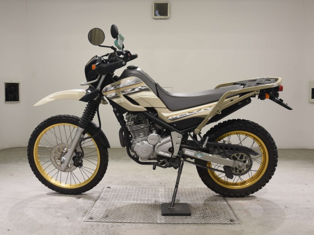 Yamaha SEROW 250-2