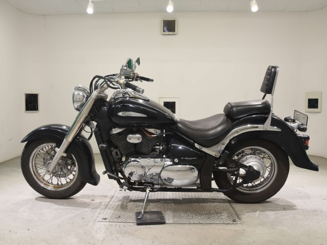 Suzuki INTRUDER 400 CLASSIC