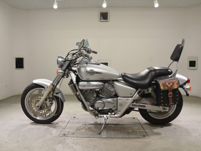 Honda MAGNA 250