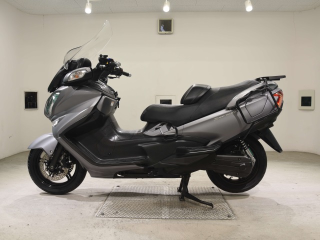 Suzuki SKYWAVE 650LX