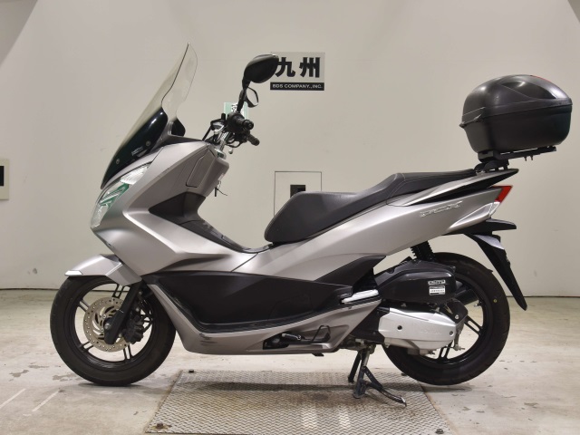 Honda PCX125-2