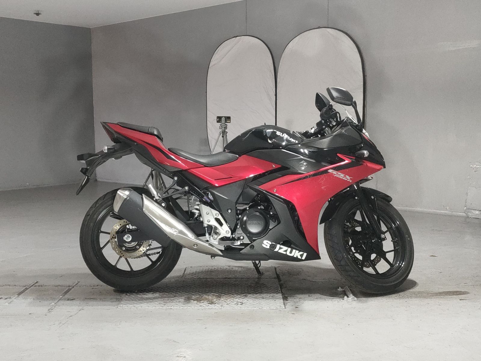 Suzuki GSX250R