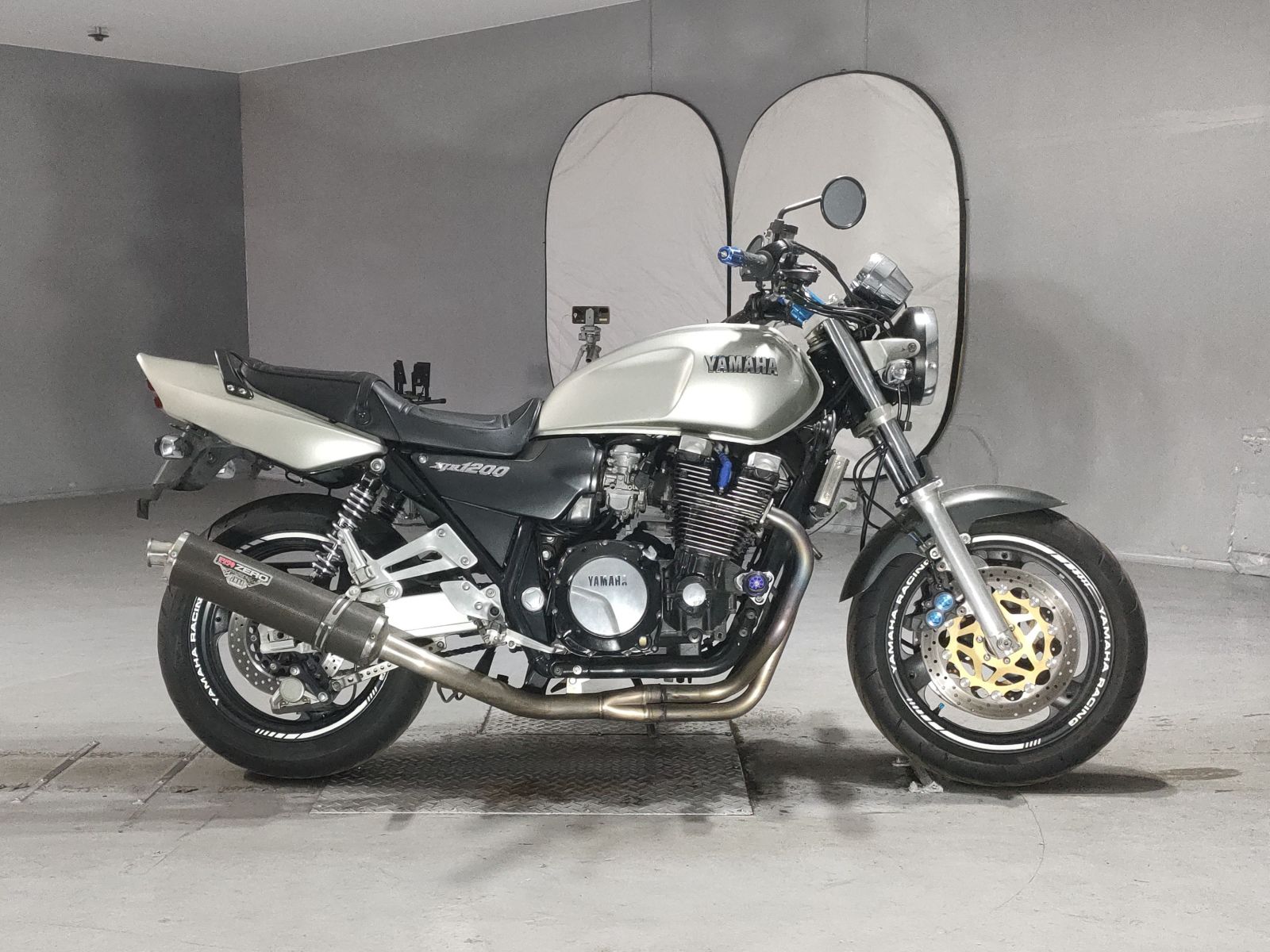 Yamaha XJR1200