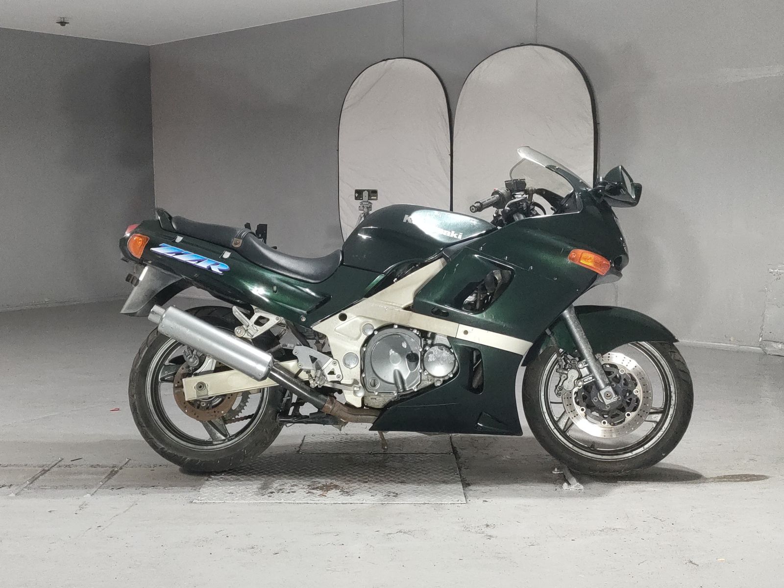 Kawasaki ZZR400