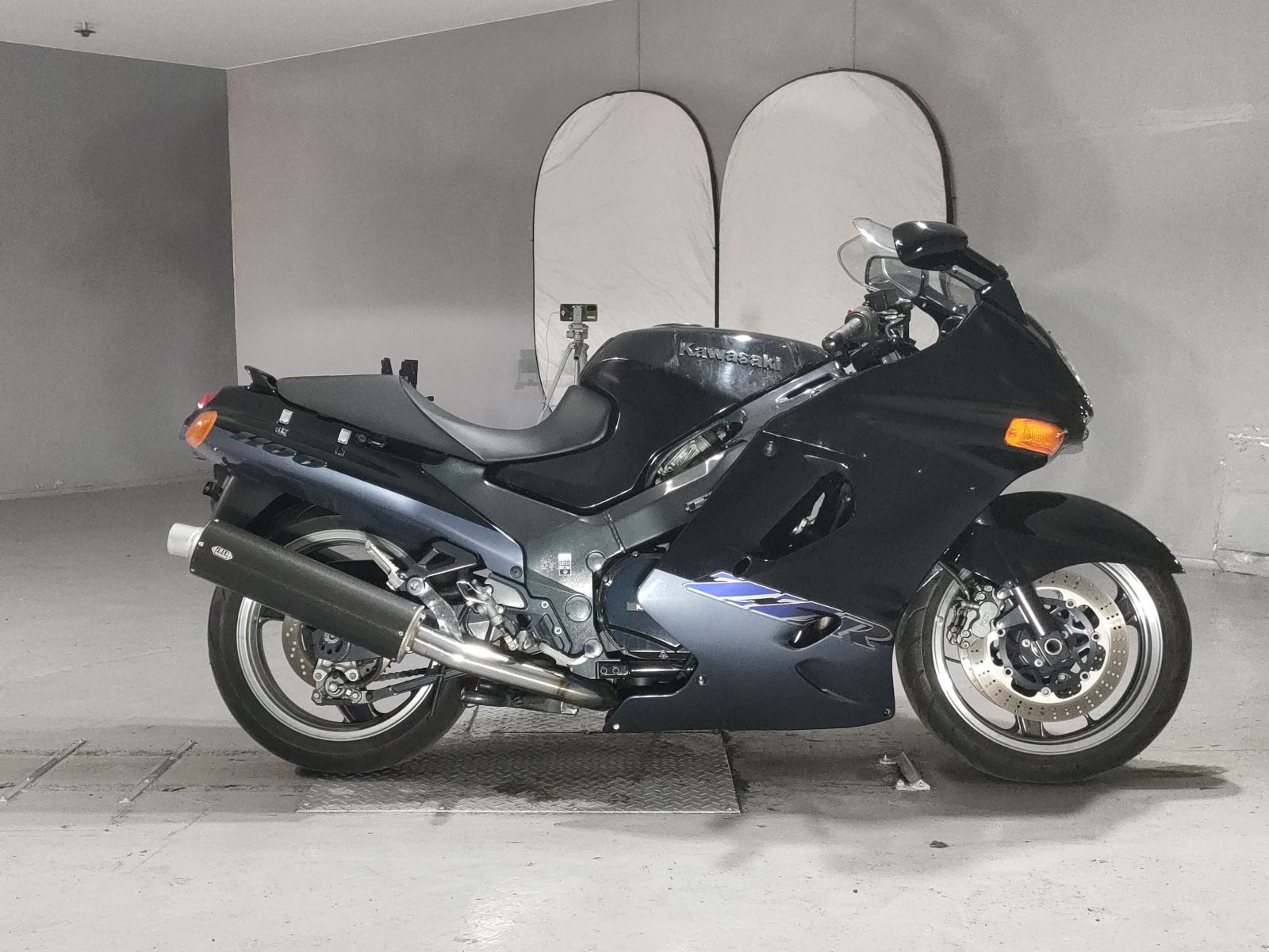 Kawasaki ZZR1100