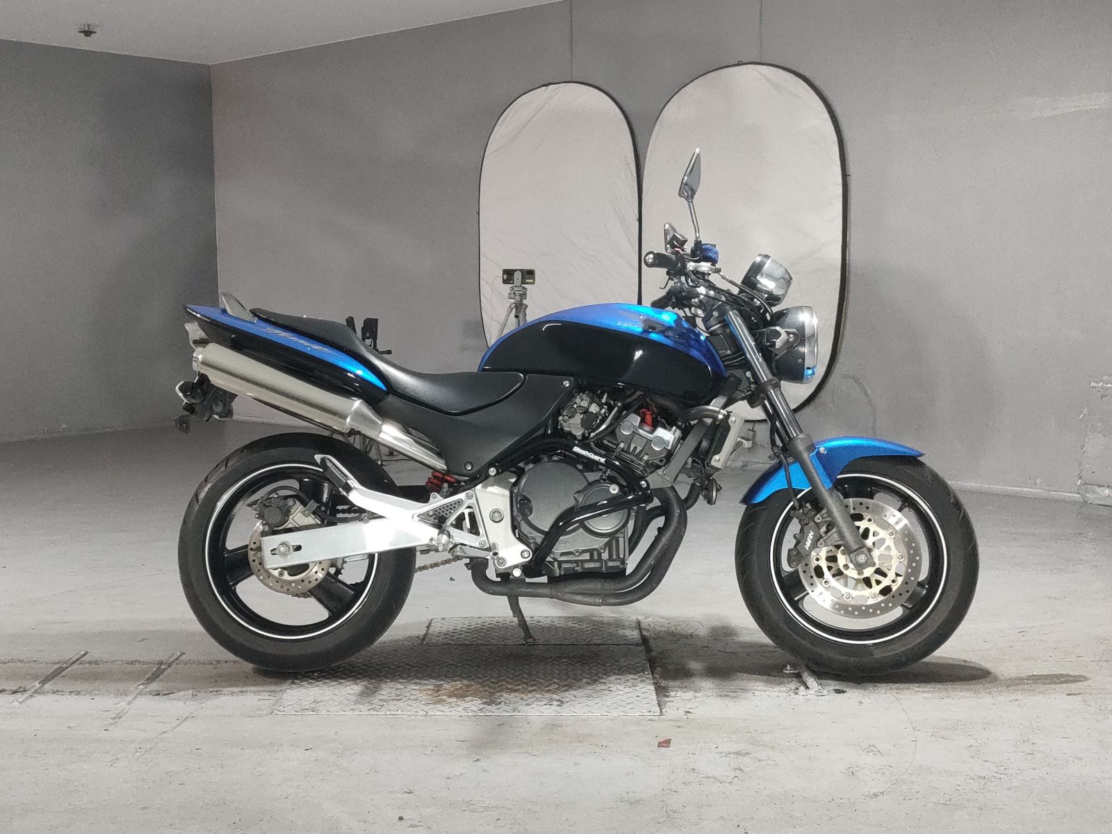 Honda HORNET250